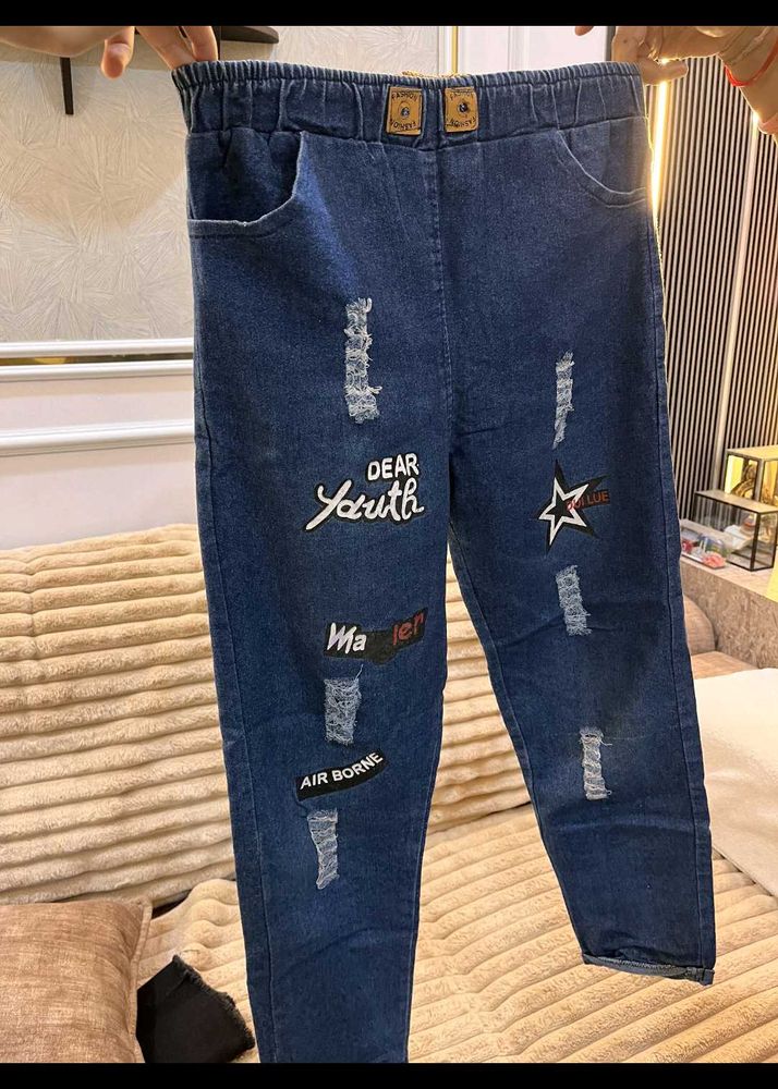 Stylish Ripped Denim Jeans