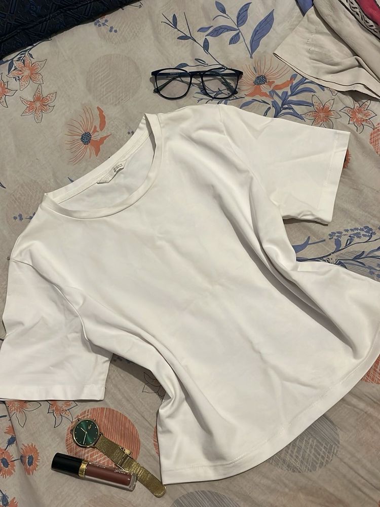 Classic White Crew Neck T-Shirt