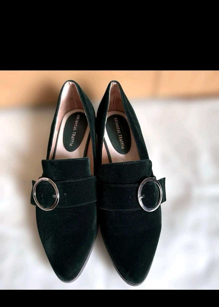 New] Moss green velour pumps ORiental Traffic