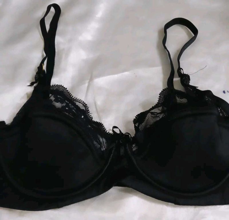 New Black Lace Bra
