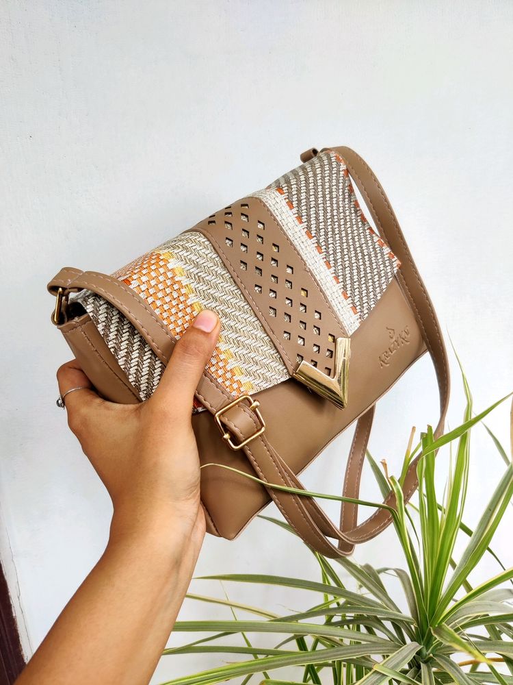 NEW ALEXIS SHOULDER BAG