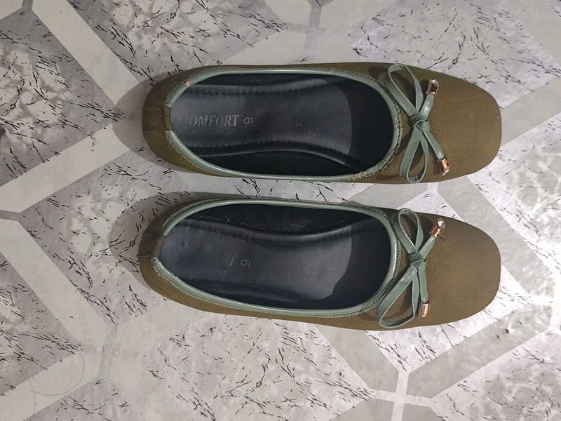 Comfort Olive Ballet Flats with Bow Detail