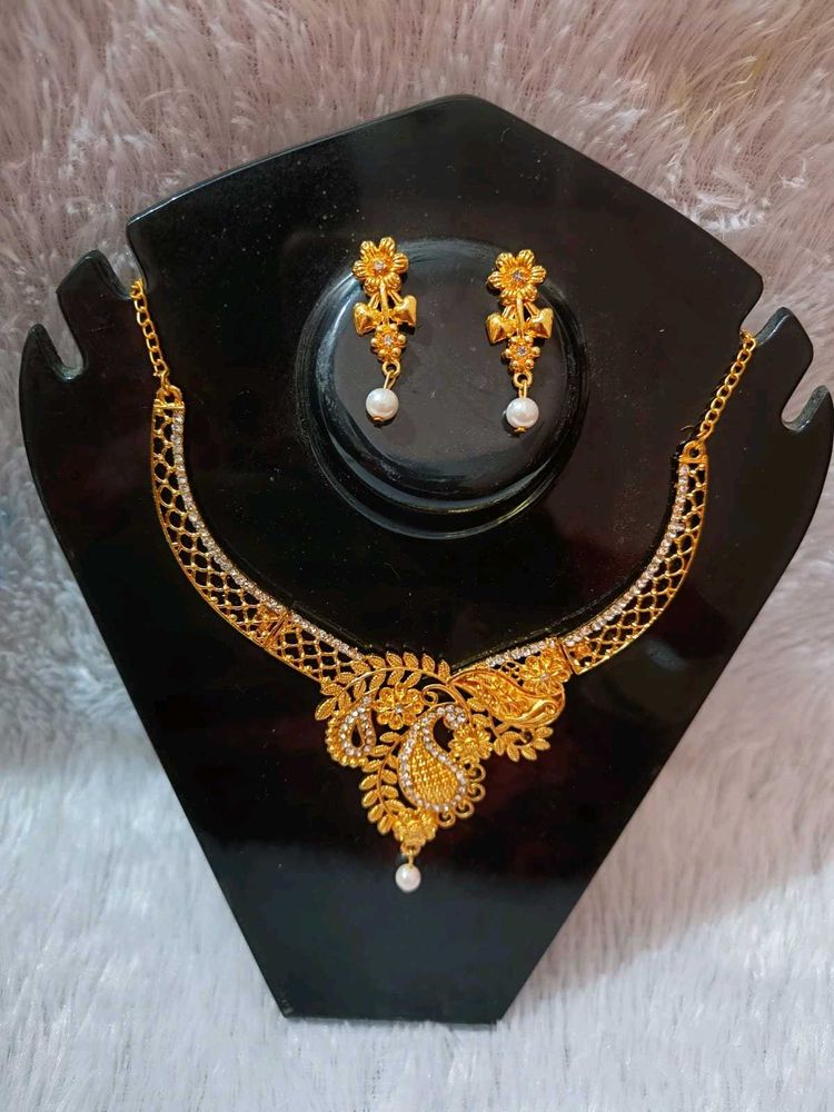 Beautiful BLook Like Real Gold Necklace Earring