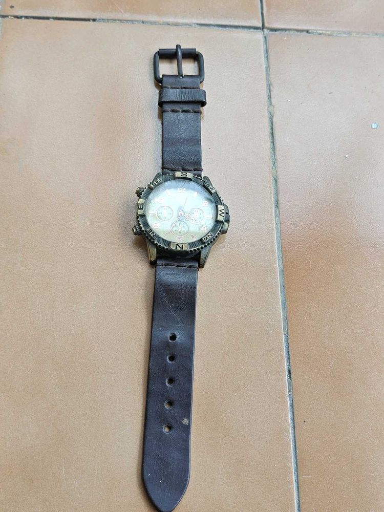Leather Band Watch WithOut Cell.