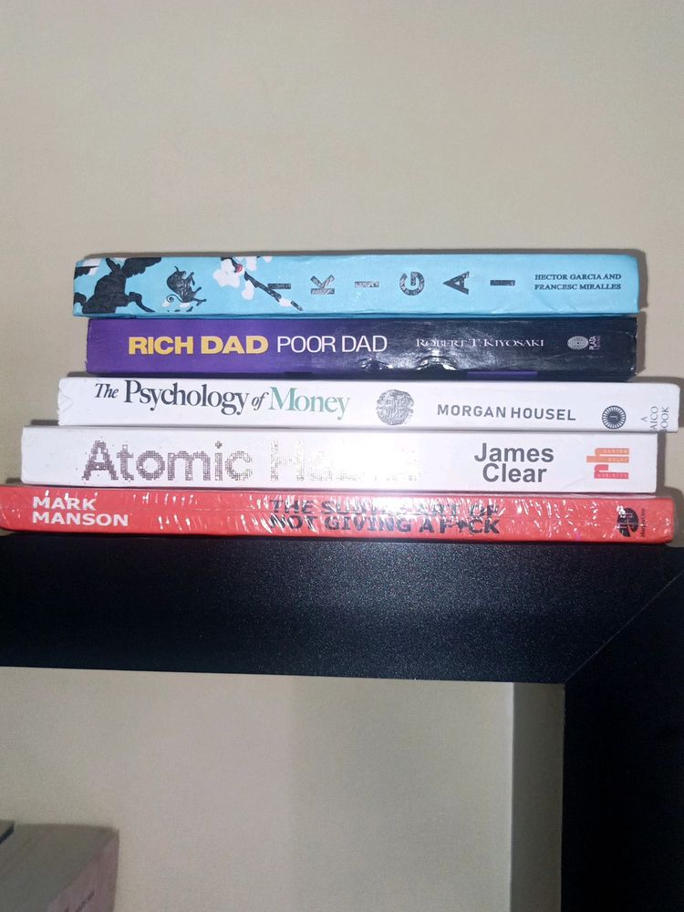 International Bestselling Books Set Of 5