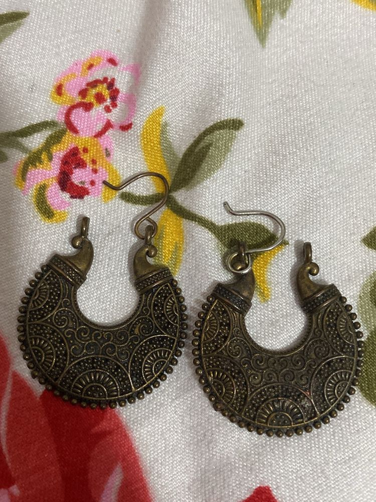Bronze Ear Ring