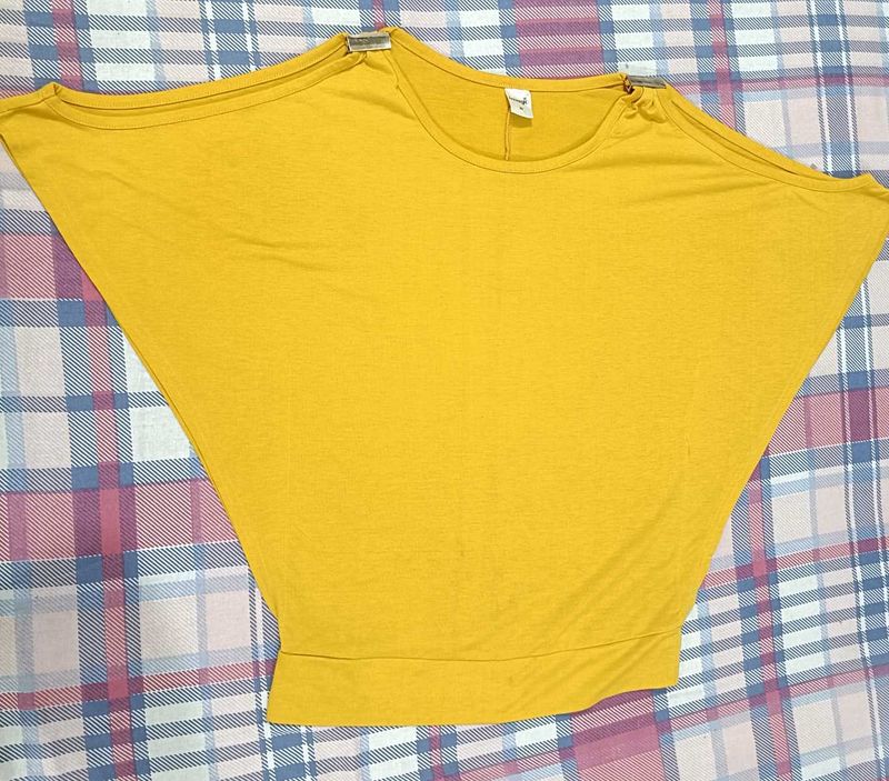 Stylish Yellow Batwing Sleeve Top