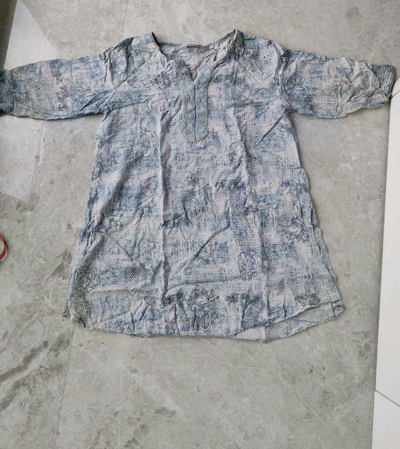 Blue &amp; White Printed Kurta