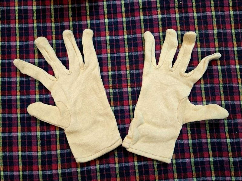 Classic Beige Gloves