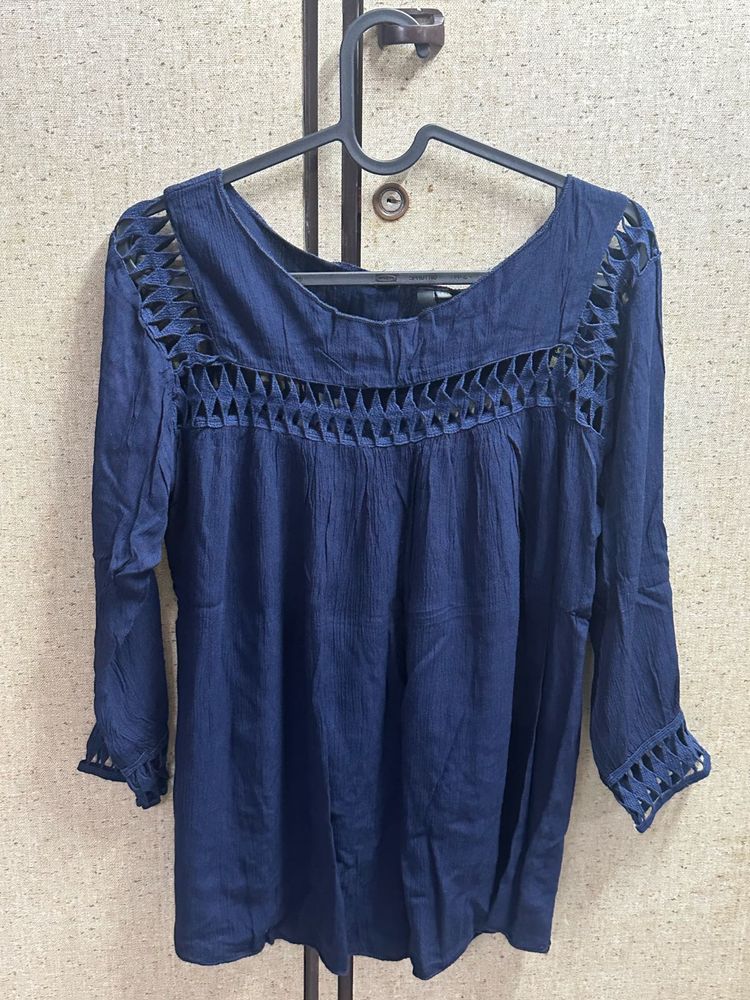 Stylish Blue Textured Tunic Top