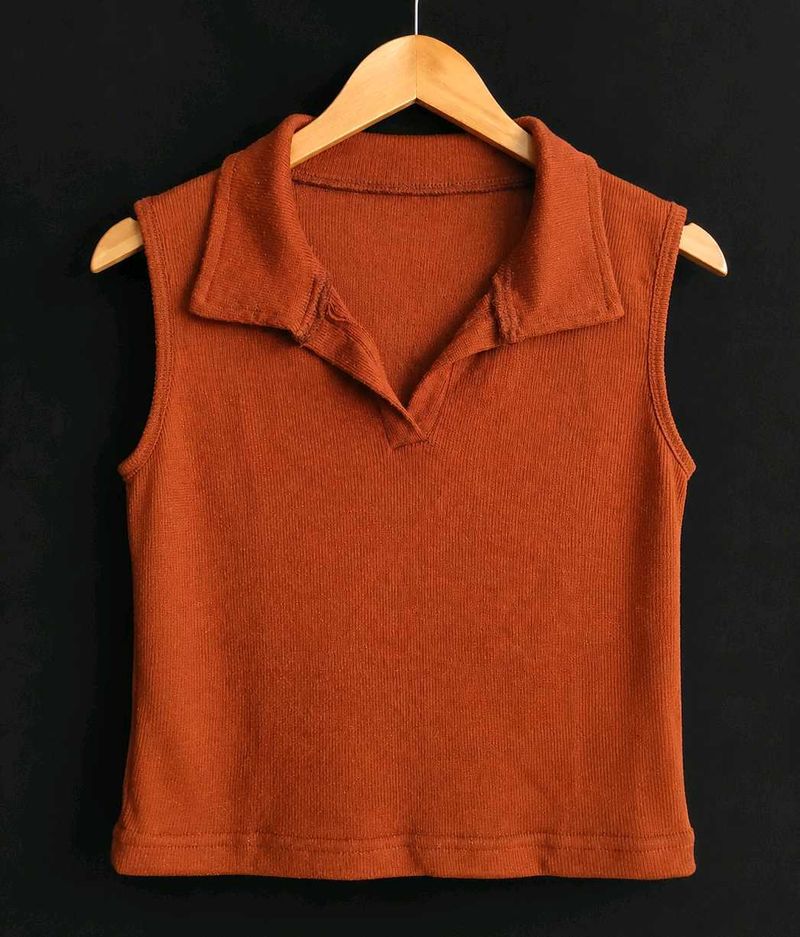 Sleeveless Collared Knit Top