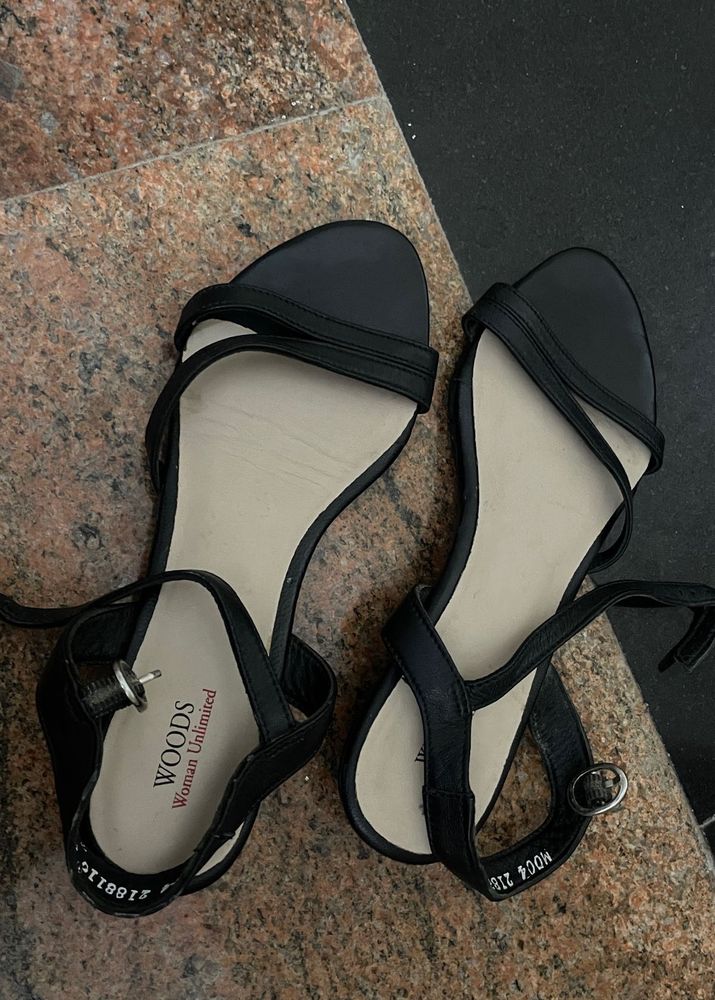 Stylish Black Strappy Heels