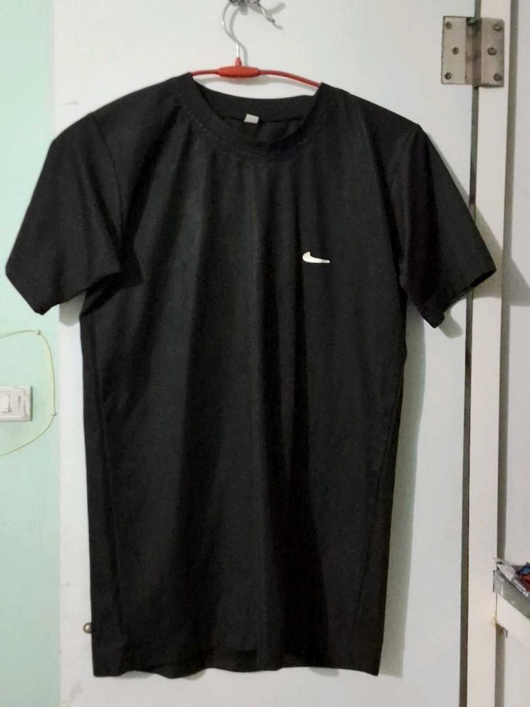 Basic black tee