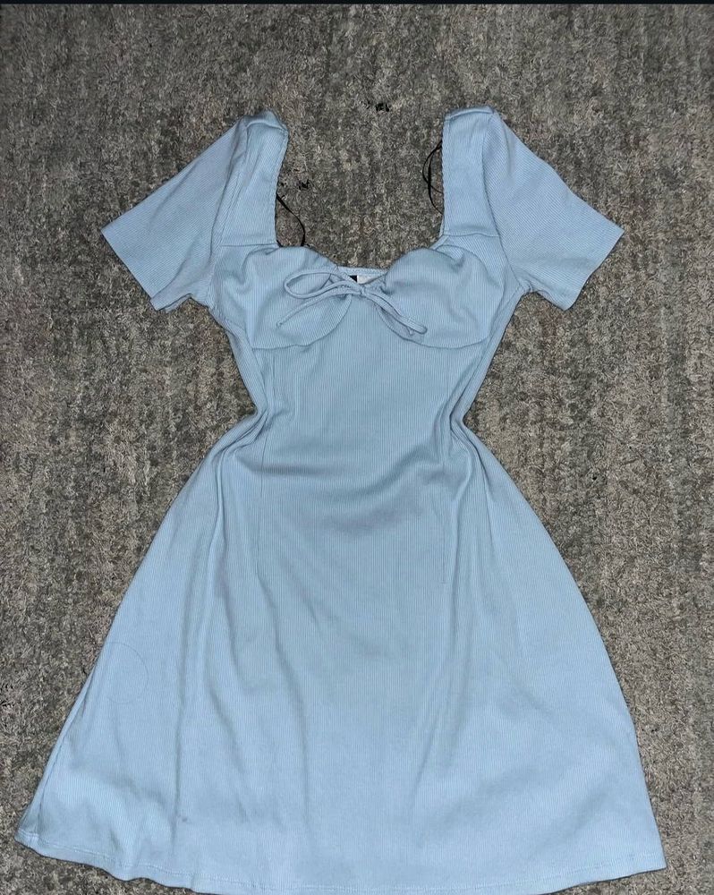 H&amp;M Bout Tie-detail Ribbed Dress