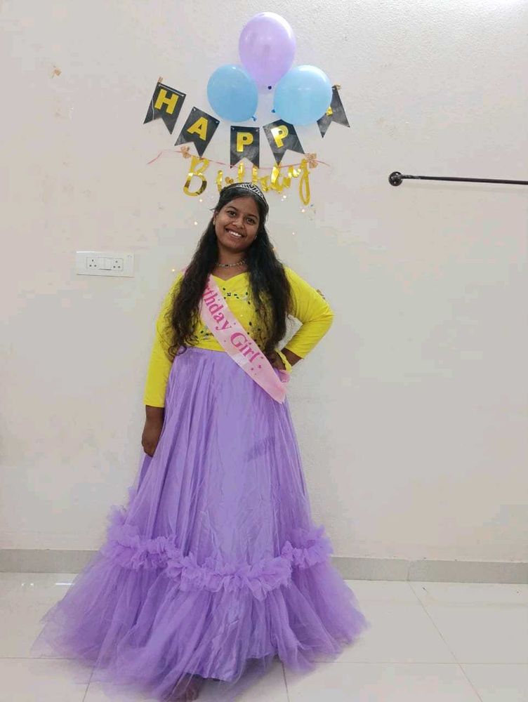 coustamized handembroided lehenga