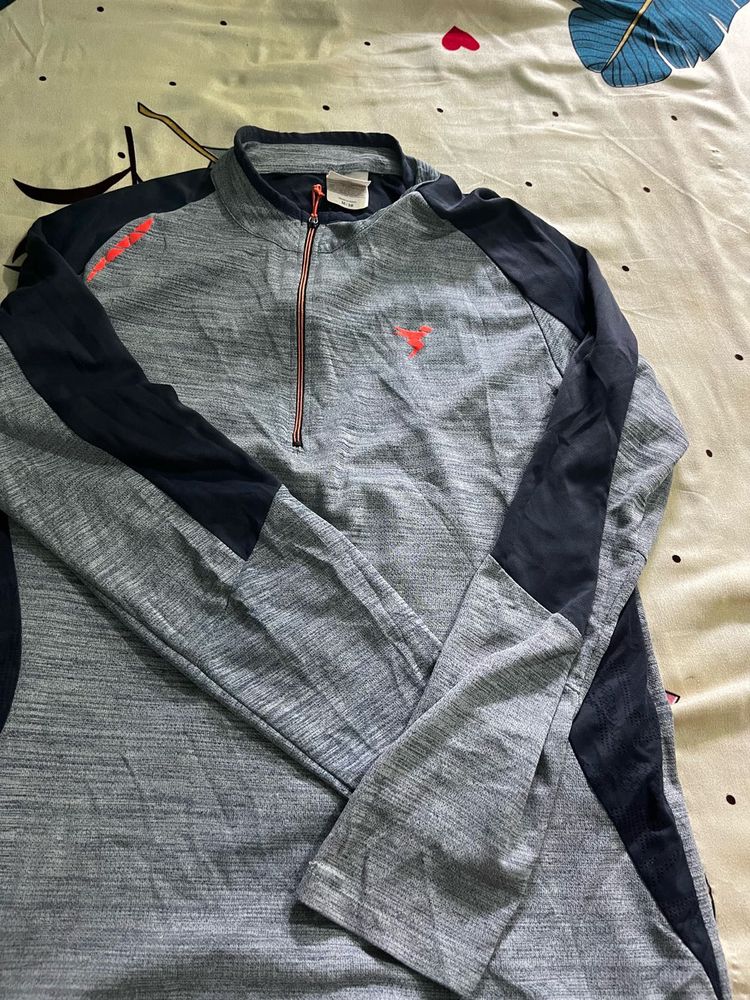 Men's Grey Pullover Athletic fitted T-shirt