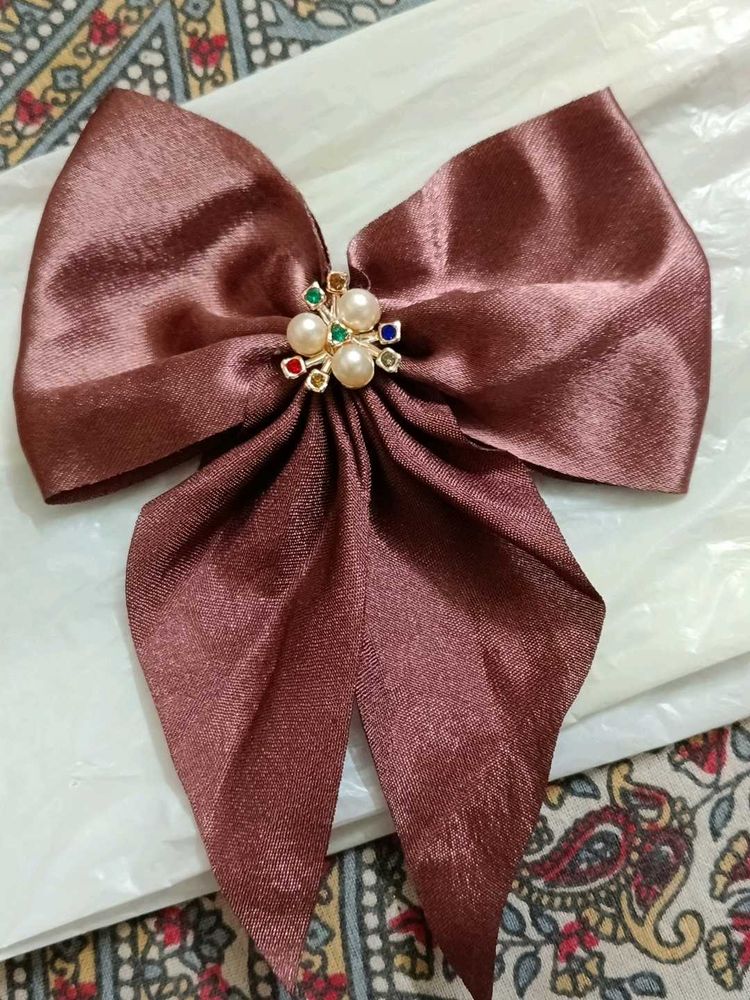 Elegant Satin Bow Hair Clip with Pearls