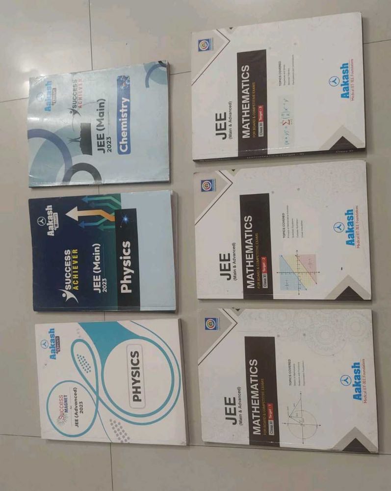 Aakash JEE (Main &amp; Advanced) Books