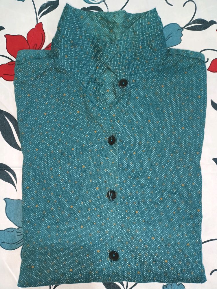 Patterned Green Button-Down Shirt