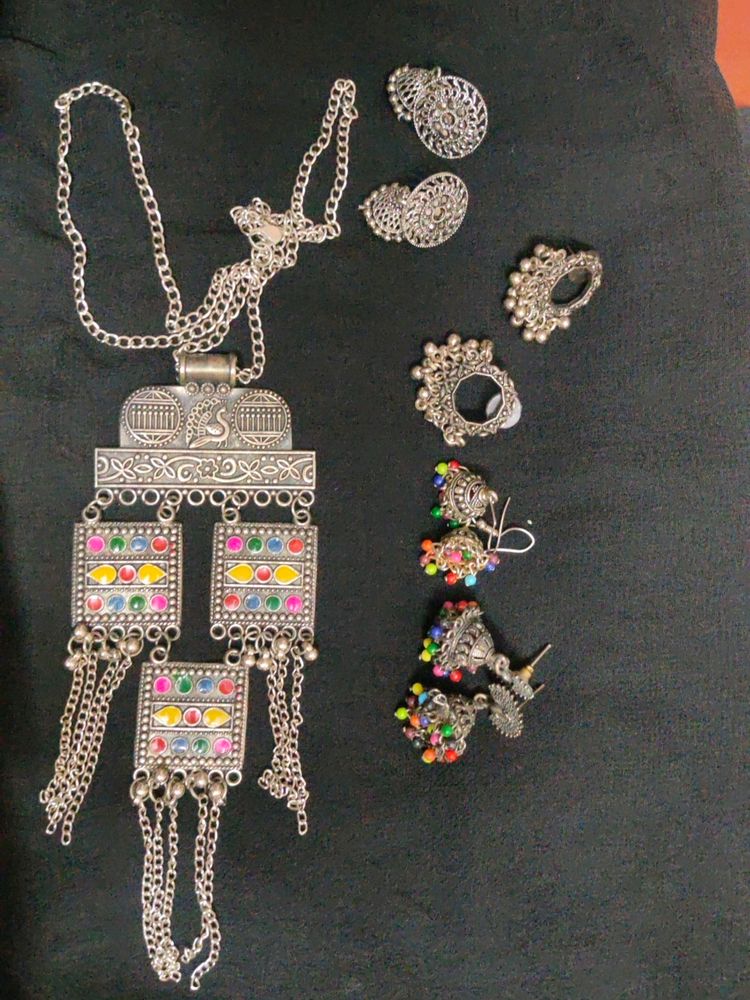 Combo Of 4 Pcs Earrings And One Long Chain