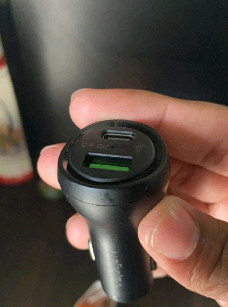 27W Spigen Car Charger