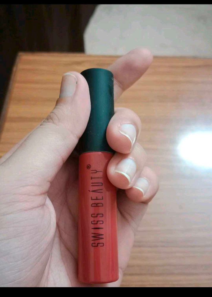 SWISS BEAUTY LIPSTICK