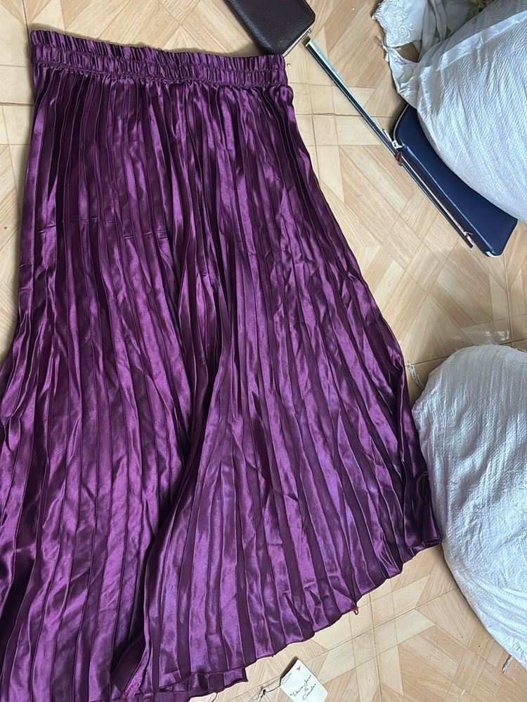 Elegant Purple Pleated Skirt