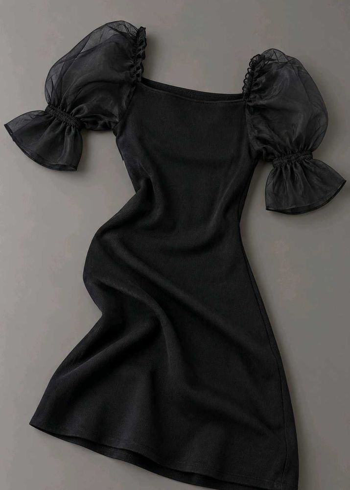 BLACK PUFF SLEEVE MINI DRESS