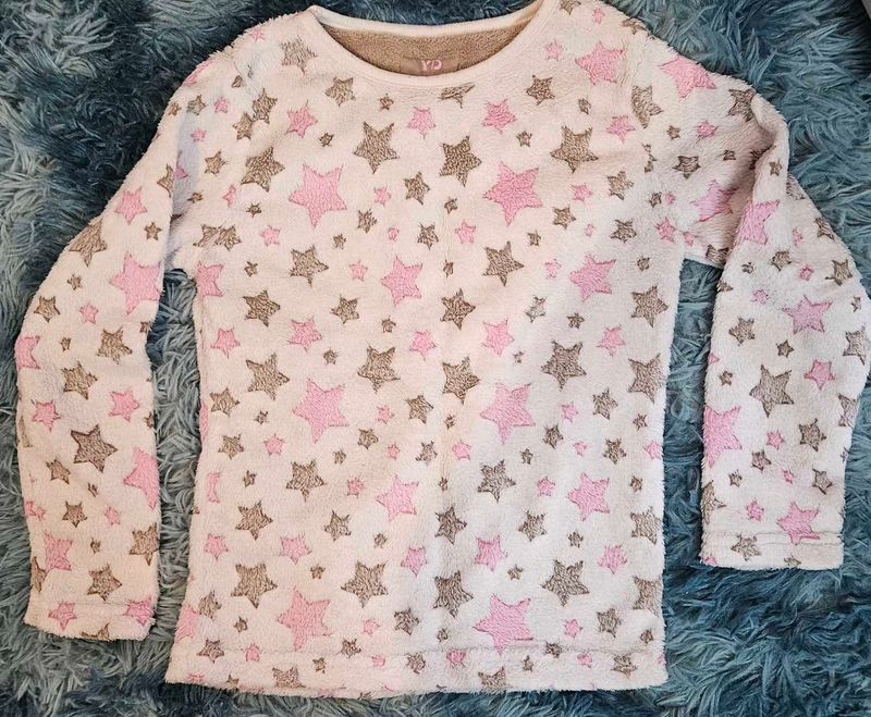 ❄️SALE : Rs 75 off Soft &amp;Cozy Star sweater