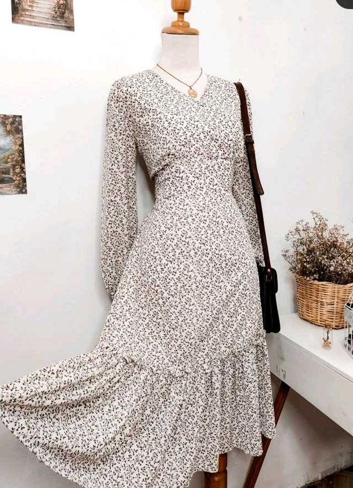 Floral Summer Dress with Ruffle Hem