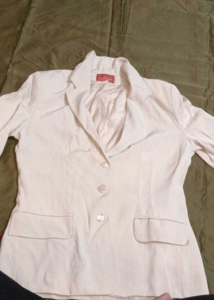 Chic Cream Blazer