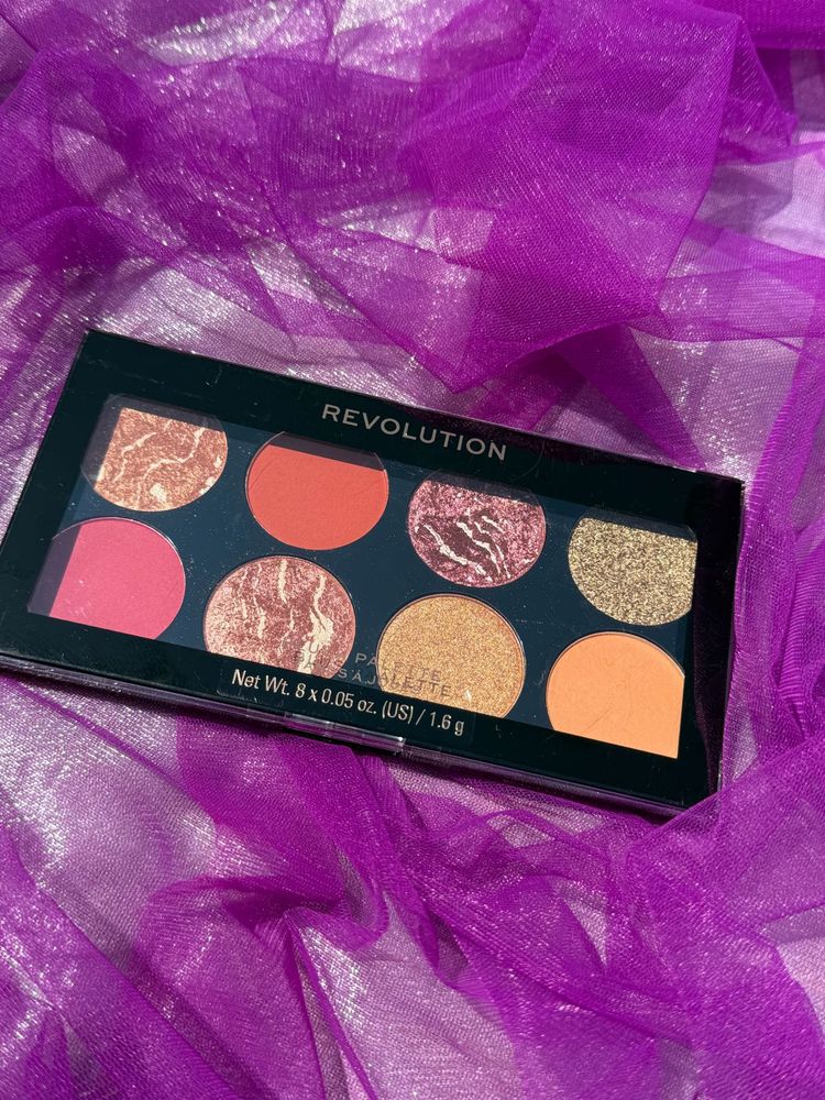 Revolution Palette