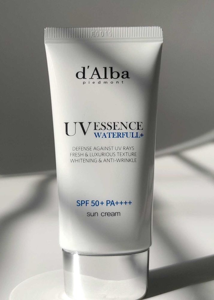 d'Alba UV Essence Waterfull+ Sun Cream