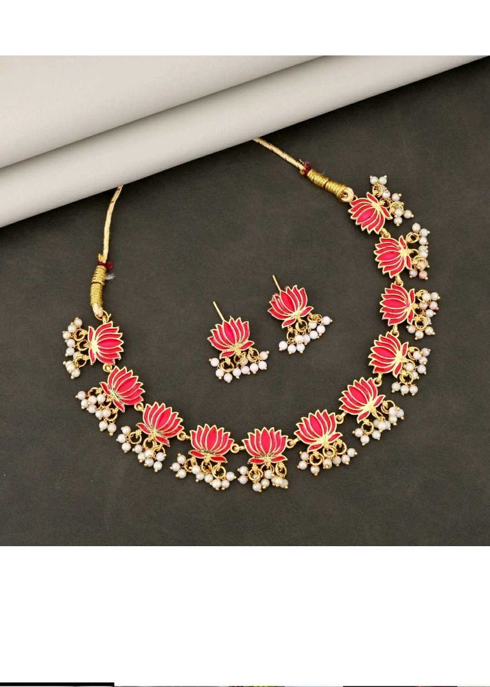 Beautiful Lotus Necklace &amp; Earring Set