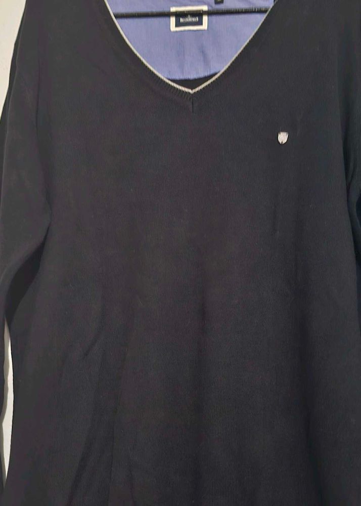 Men's Black V-Neck Sweater