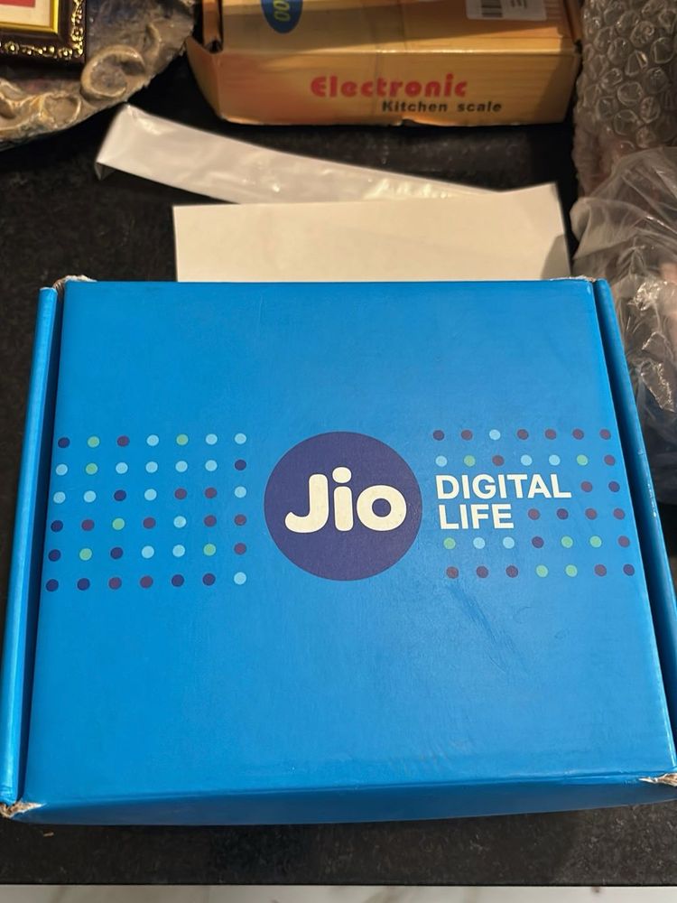 Gadgets > Computers & Laptops | Jio Hybrid Set Life Box | Freeup