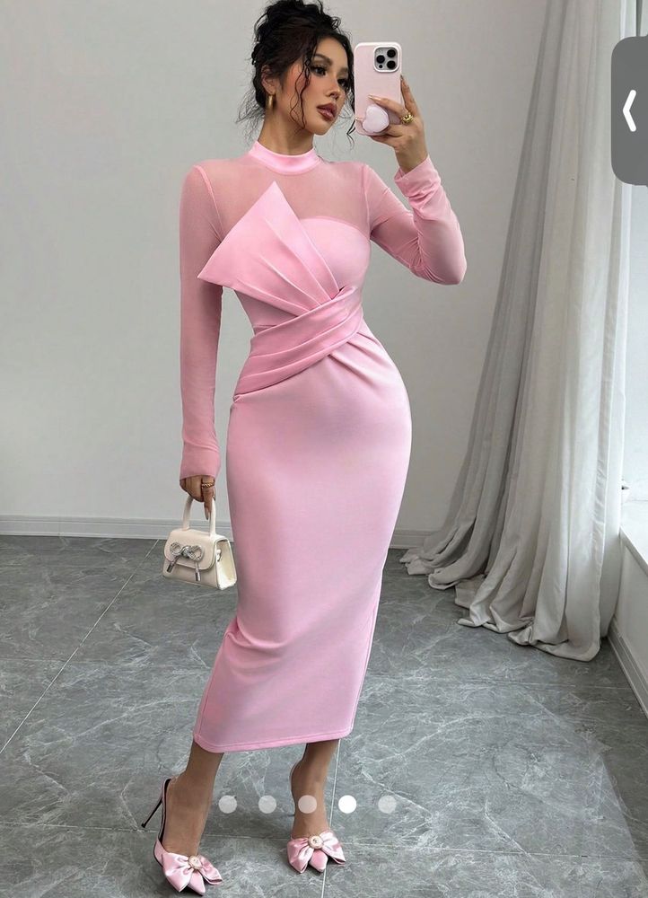 Elegant Pink Bodycon Dress with Mesh Neckline