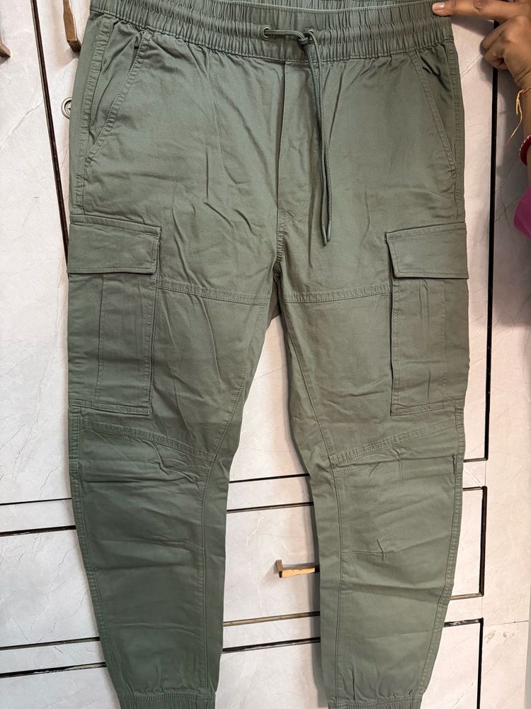 Slim Fit Cargo Jogger’s