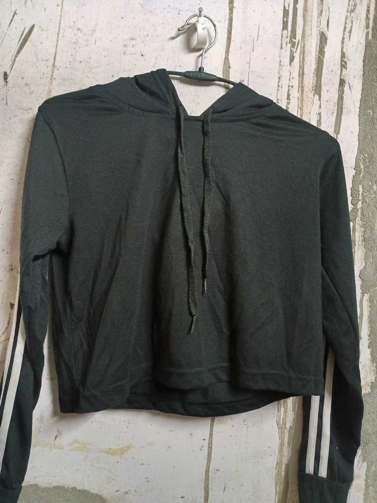 Cropped Hoodie with Striped Sleeves