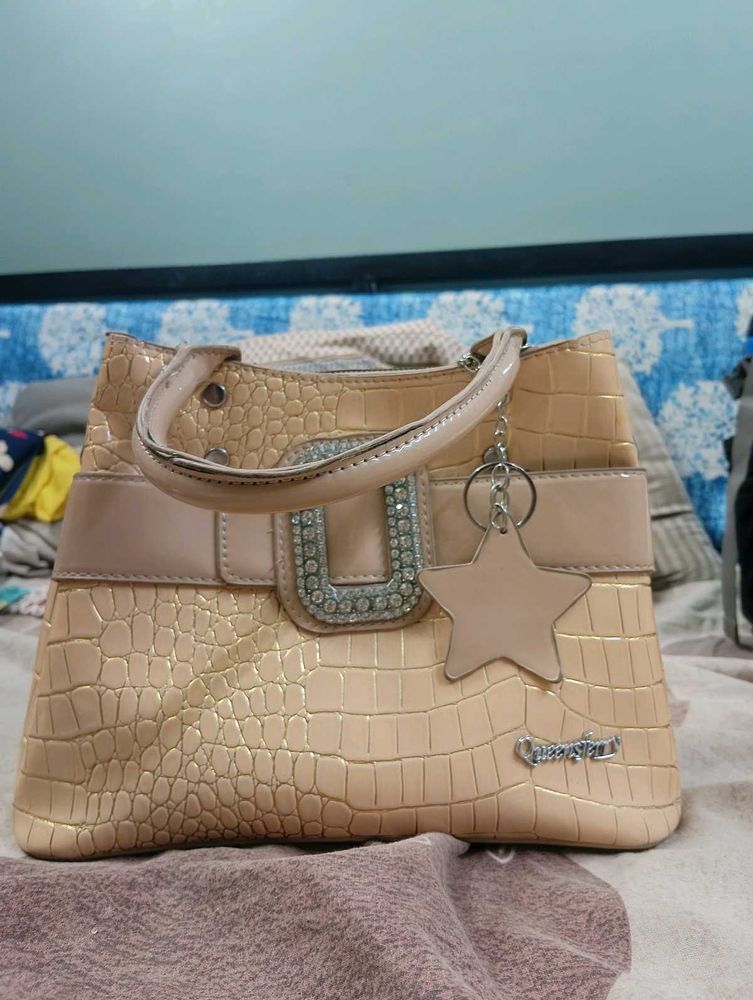 Chic Beige Croc-Embossed Handbag