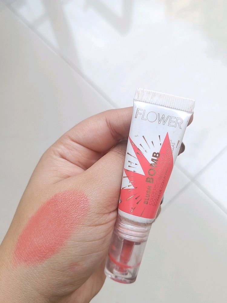 😱SALE 🎊Flower Cream Blush Melon😱