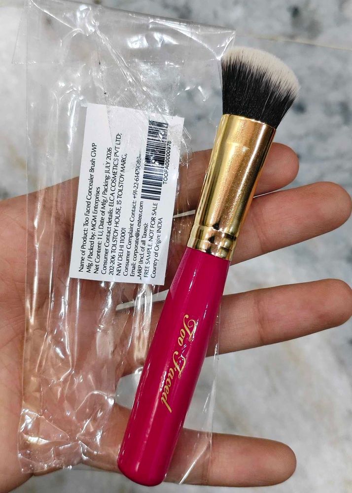Too Faced Concealer Brush