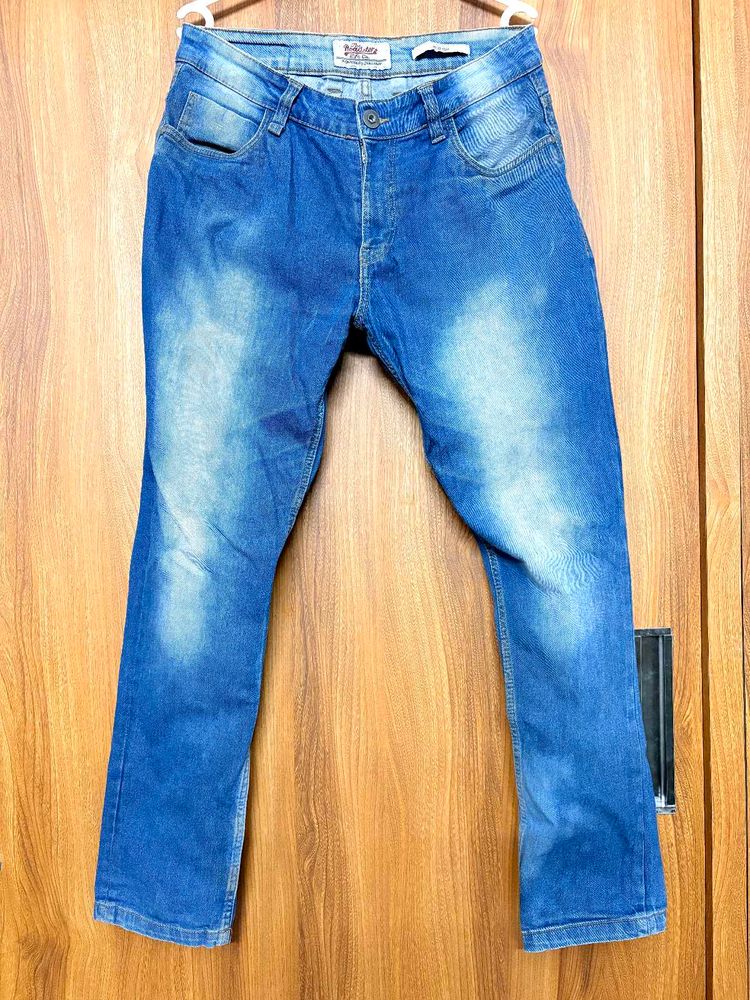 Blue Jeans - Casual Denim