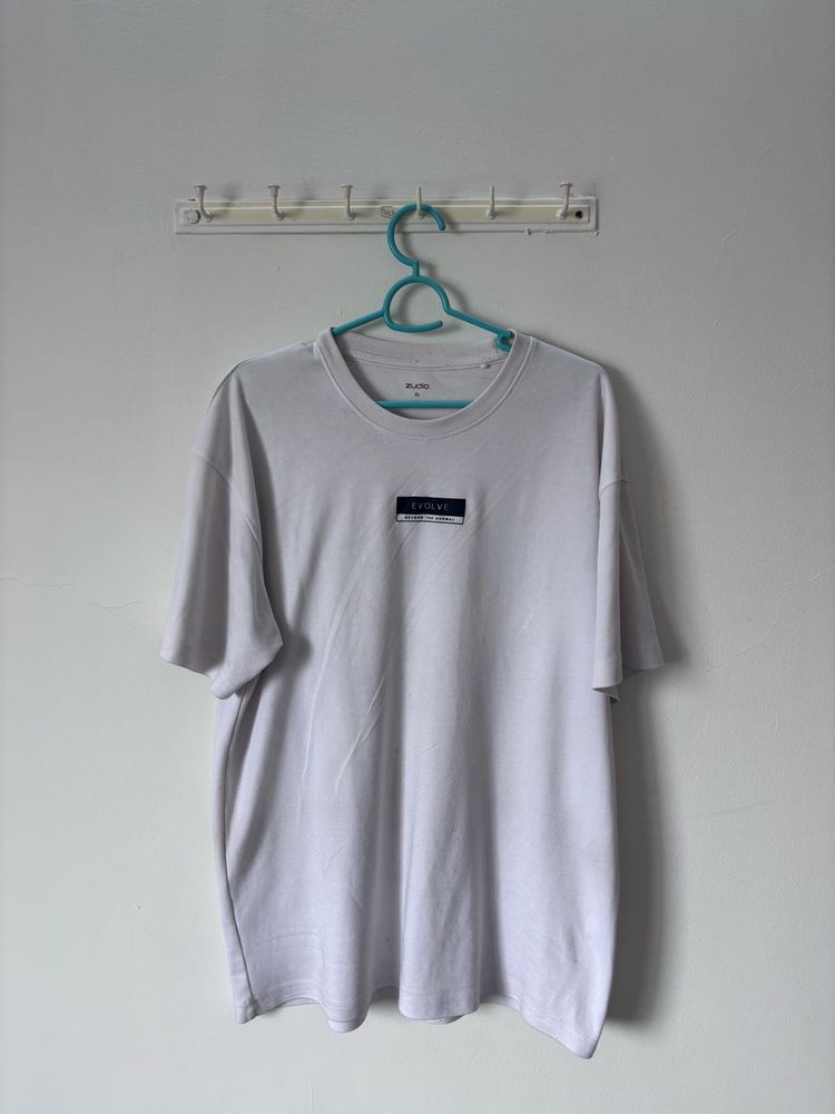 Bershka White Graphic Tee