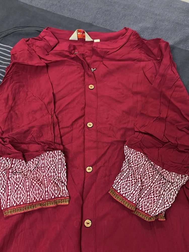 Maroon Kurta with Printed Sleeves
