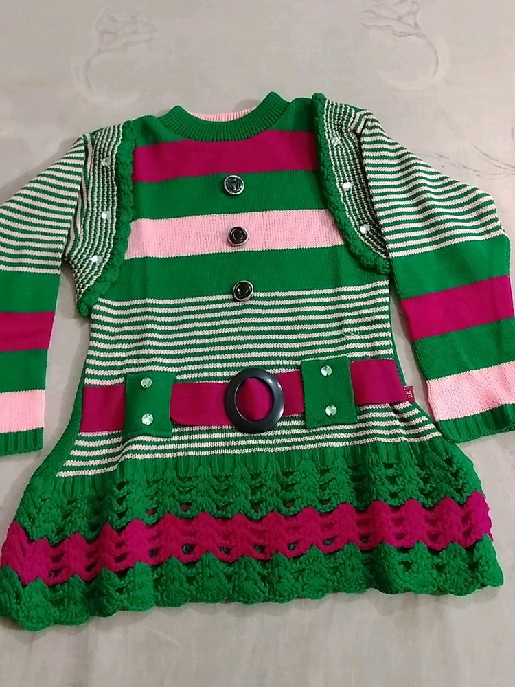 Size --3-4yrs Old Kids Girls,,Winter Top ,, It's N