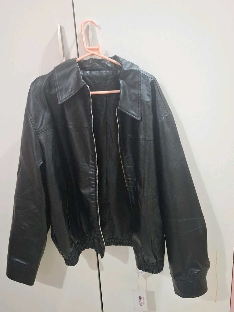 SAVANA Faux Leather Jacket!!