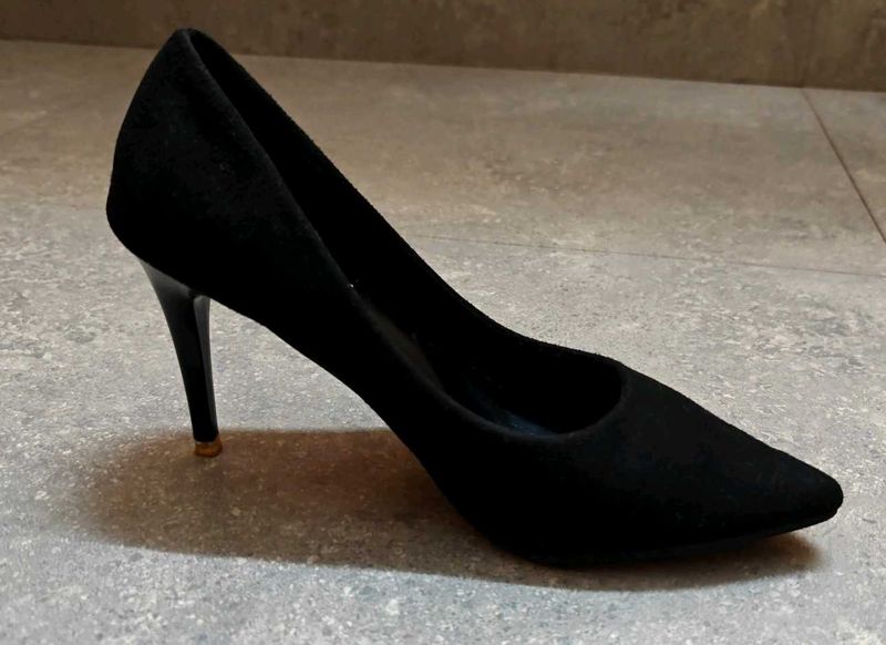 Classic Black Stiletto Heels