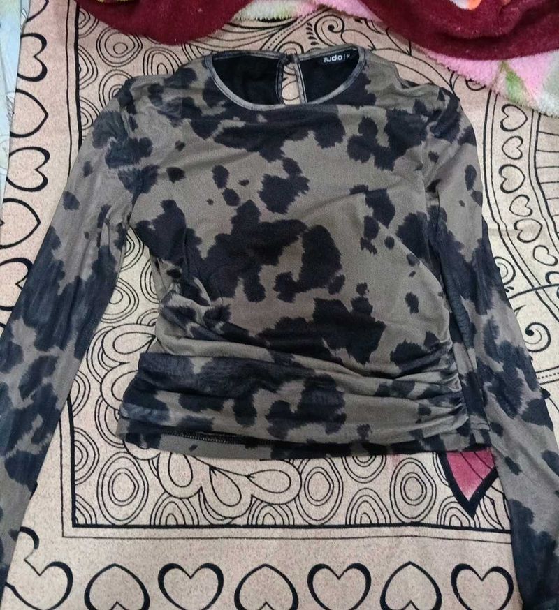 Stylish Tie-Dye Long Sleeve Top