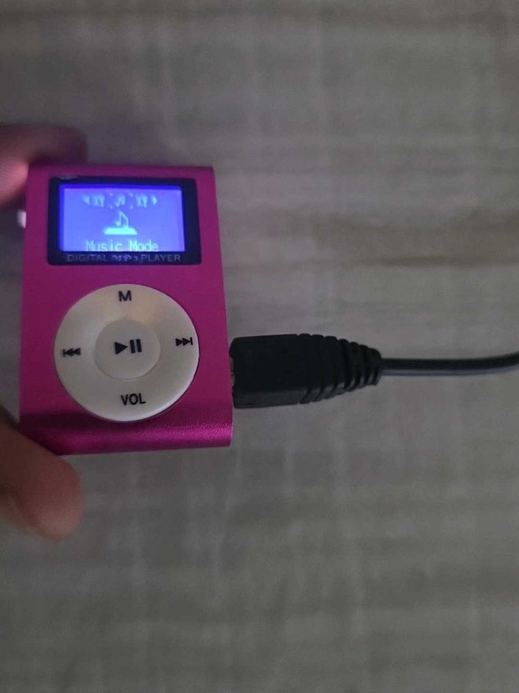 Pink Digital MP3 Player ipod